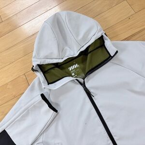 VIKTOS Sereous Softshell Jacket Mens Sz L DWR Mid Weight Tactical Coat